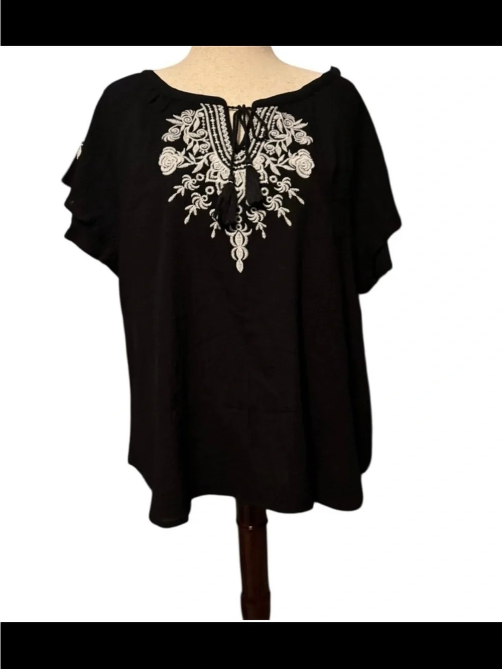 Allison Daley Black Top with White Embroidery, Sz XL, NWT